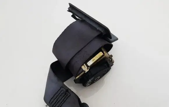 Peugeot 406 Rear seatbelt 57599f