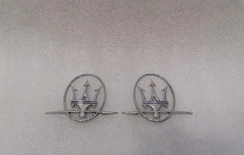 Maserati GranTurismo Manufacturer badge logo/emblem