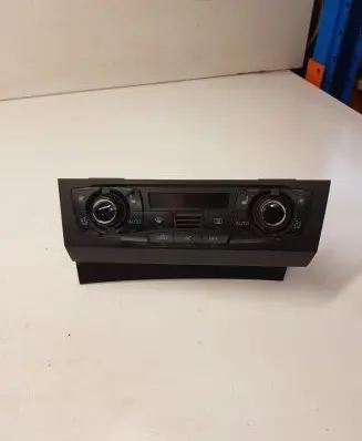 Audi A5 8T 8F Climate control unit 8T1820043F