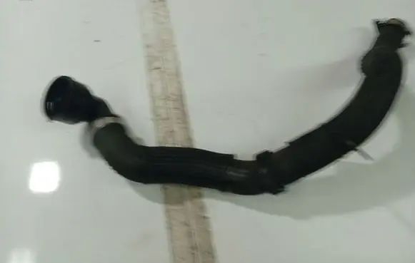 Ford Mondeo MK IV Engine coolant pipe/hose 