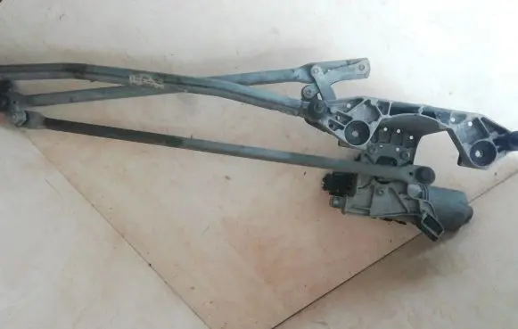 Ford C-MAX I Front wiper linkage and motor 3M5117504AG 3397020600