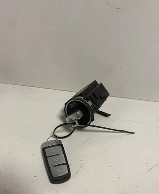 Volkswagen PASSAT B6 Ignition lock 3C0905843Q 33303301 12401801474278