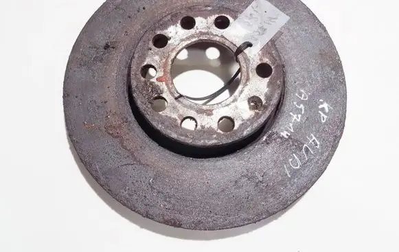 Audi A4 S4 B5 8D Front brake disc ventiliuojamas