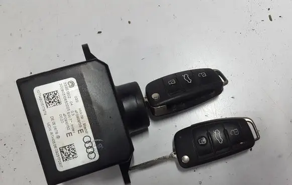 Audi A6 S6 C6 4F Ignition lock 4F0909135EXAUOPX 4F0909135E