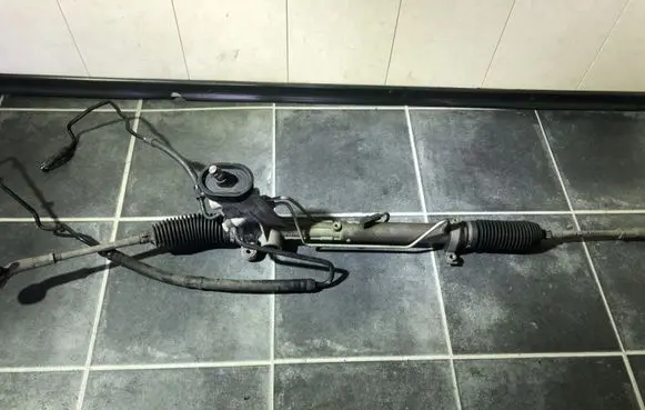 Volkswagen Cross Polo Steering rack 6R1423055D