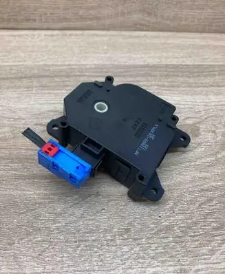 Toyota Verso Air flap motor/actuator 1138002810 WithPlug