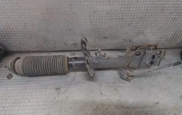 Nissan Qashqai Front shock absorber/damper