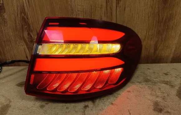 Rear/tail lights