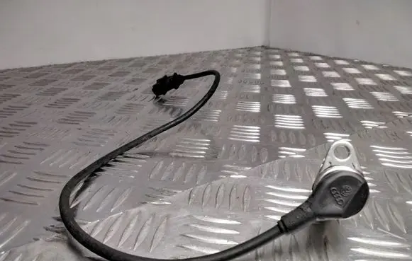Volkswagen PASSAT B5 Crankshaft position sensor