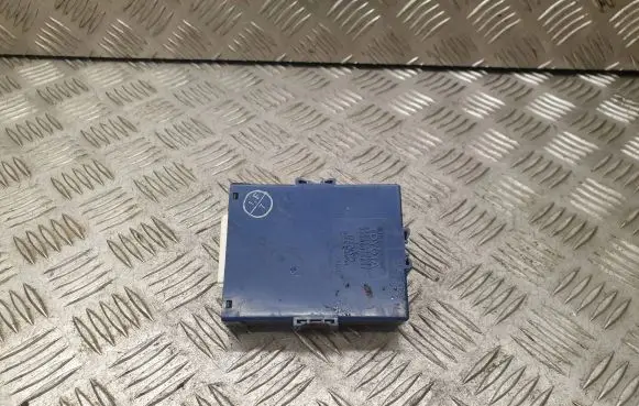 Toyota Prius (NHW20) Comfort/convenience module 8911147030