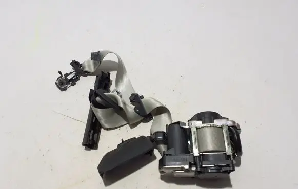 Volvo XC60 Front seatbelt 32239368
