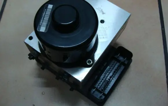 Mercedes-Benz GL X164 ABS Pump A2515450832