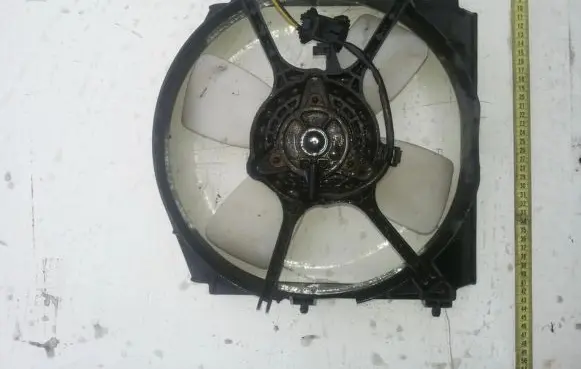 Mazda 323 Radiator cooling fan shroud 1227501722