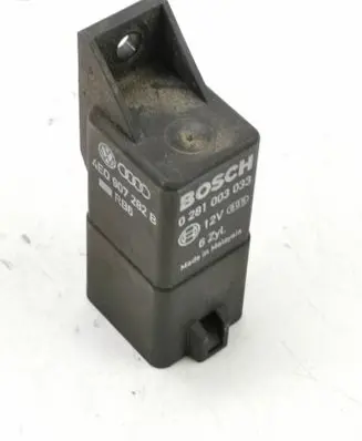Volkswagen Phaeton Glow plug pre-heat relay 4E0907282B