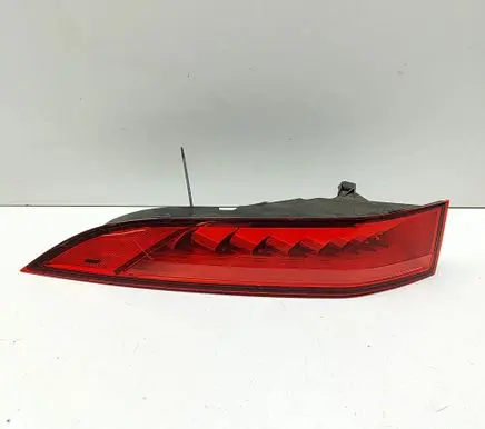 Jaguar F-Pace Rear/tail lights HK8313405AF