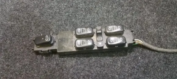 Mercedes-Benz S W220 Electric window control switch 2208201010 501698