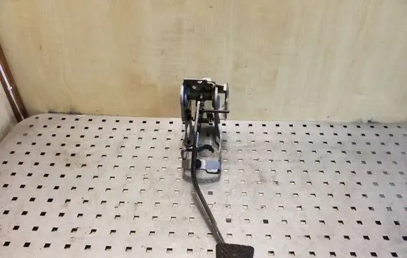 Clutch pedal