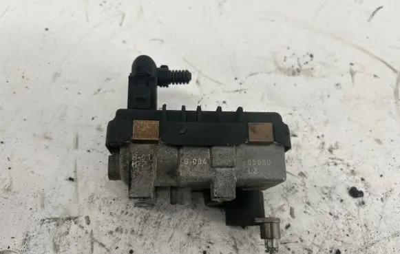 BMW 1 E81 E87 Turbine electric control actuator 6NW009660