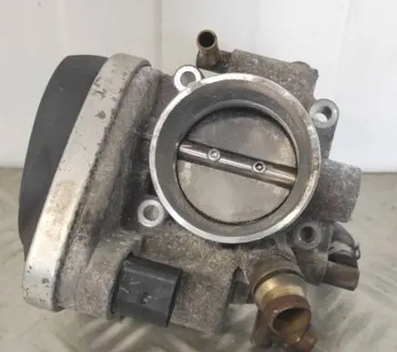 Opel Astra H Throttle valve 55560398 A2C53119795 TWOJEAUTOWYSZKOW
