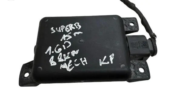 Skoda Superb B8 (3V) Blind spot module 5Q0907685B 6PZ01171922