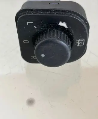 Volkswagen PASSAT B6 Wing mirror switch 1K0959565H 194601S