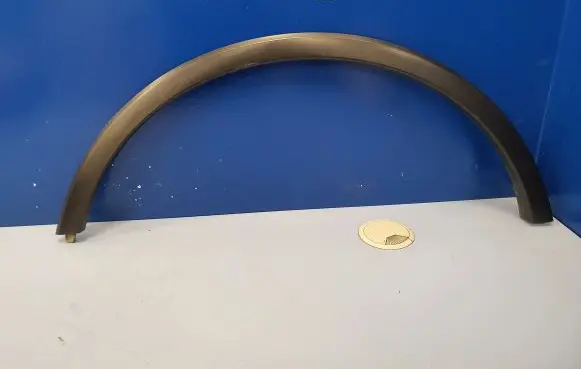 Front arch trim