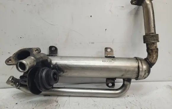 Skoda Octavia Mk2 (1Z) EGR valve cooler 03G131512S