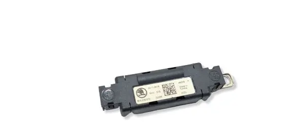 Volkswagen PASSAT B8 Aerial antenna amplifier 5E5035570