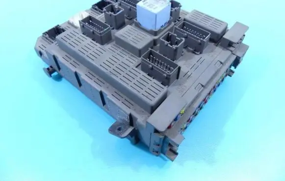 Peugeot 607 Central body control module 9645585480 IMPRK1246290