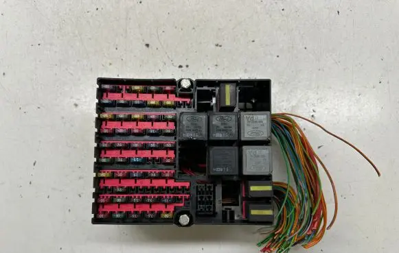 Ford Fiesta Fuse module 2S6T14401NG