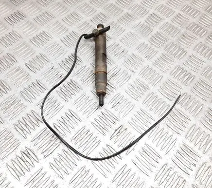 Audi A6 S6 C5 4B Fuel injector 046130202E