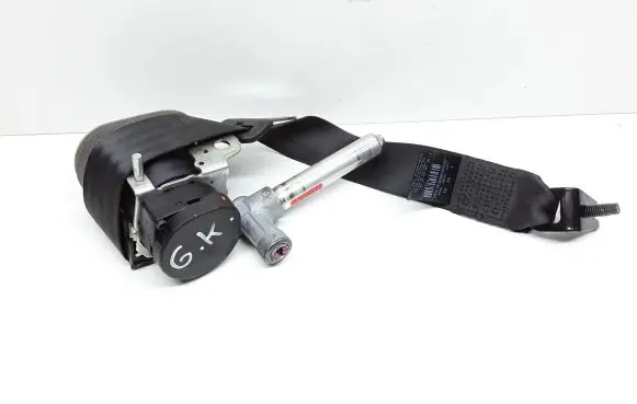Volvo C30 Rear seatbelt 31351433