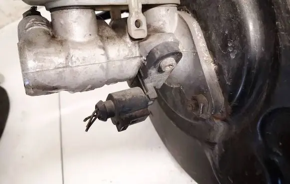 Volkswagen Tiguan Master brake cylinder 5n0945459a