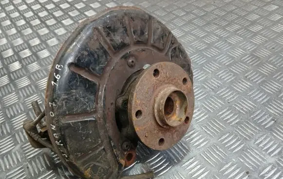 Volkswagen Touran I Front wheel hub spindle knuckle