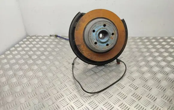 Mercedes-Benz GLK (X204) Rear wheel hub
