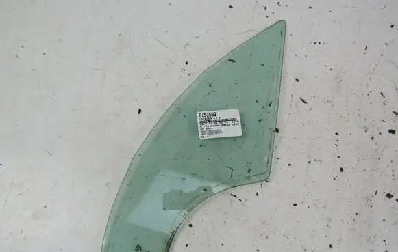 Citroen C3 Front triangle window/glass 