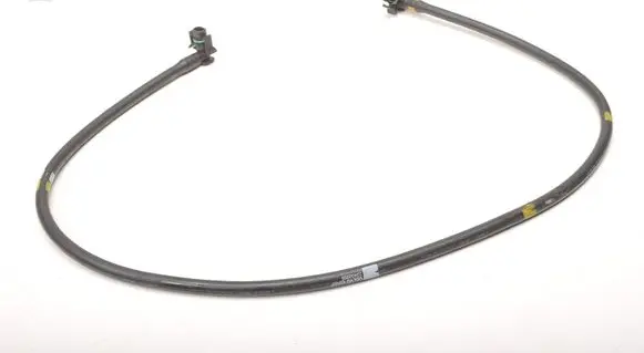 Volvo XC40 Engine coolant pipe/hose 32402055