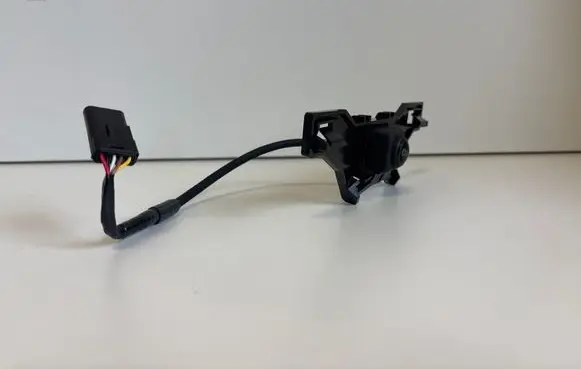 Opel Corsa F Front bumper camera 84090553