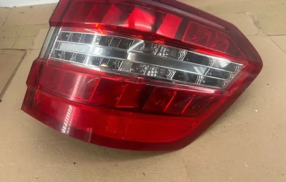 Mercedes-Benz E AMG W210 Tailgate rear/tail lights A055364