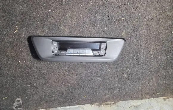 BMW X7 G07 Other switches/knobs/shifts 9490550 19B050CP0730 900261950002