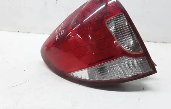 KIA Rio Rear/tail lights