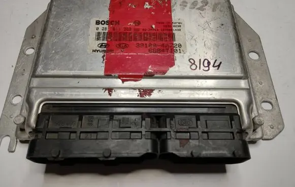 KIA Sorento Engine control unit/module 391004A720 88B4TI01 0281011283