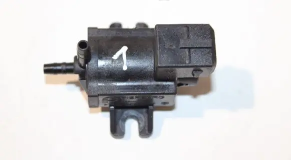Vacuum valve