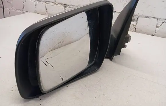 Front door electric wing mirror