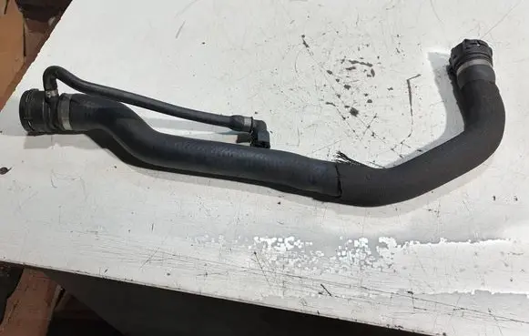 BMW 3 E90 E91 Engine coolant pipe/hose 10305917 17124714
