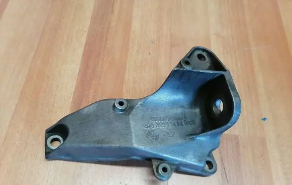 Audi A6 Allroad C5 Gearbox mounting bracket 8D0399114AJ 8D0399108AP