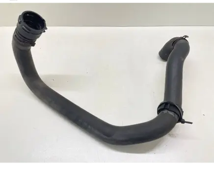 Volkswagen PASSAT B6 Engine coolant pipe/hose 3B0122291C