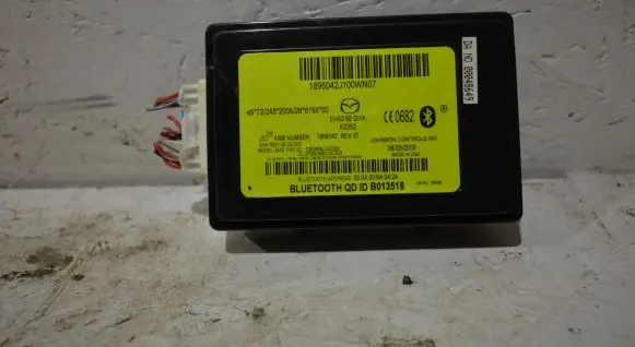 Mazda CX-7 Bluetooth control unit module EH6266DHX