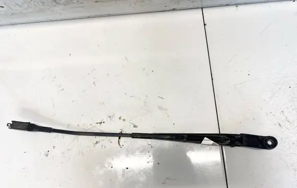 Opel Zafira B Front wiper blade arm 13145563