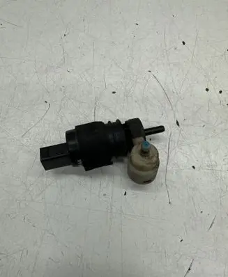 Porsche Macan (95B) Windscreen/windshield washer pump 1K6955651